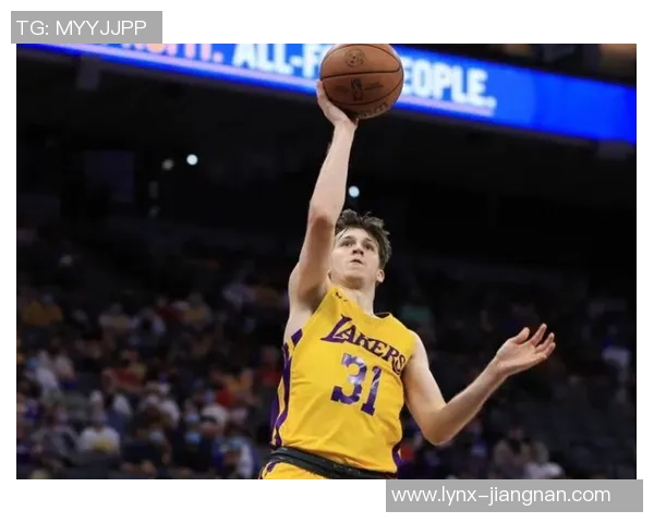 湖人vs国王复盘笔记：里夫斯生计之夜 51分闪烁全场